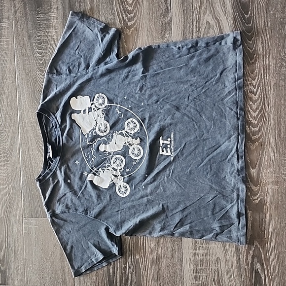 🦜 Zara E.T. Tee 🦜 - Picture 1 of 4